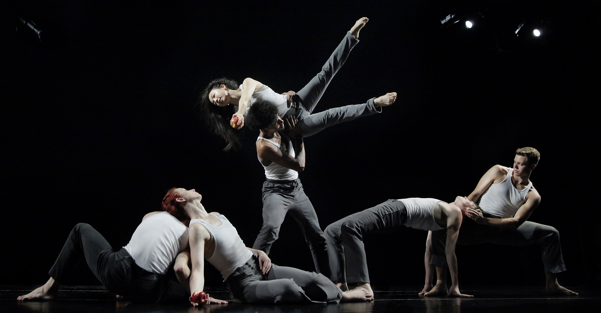 Invertigo Dance Theatre - Formulai and Fairytales - Photo: Joe Lambie