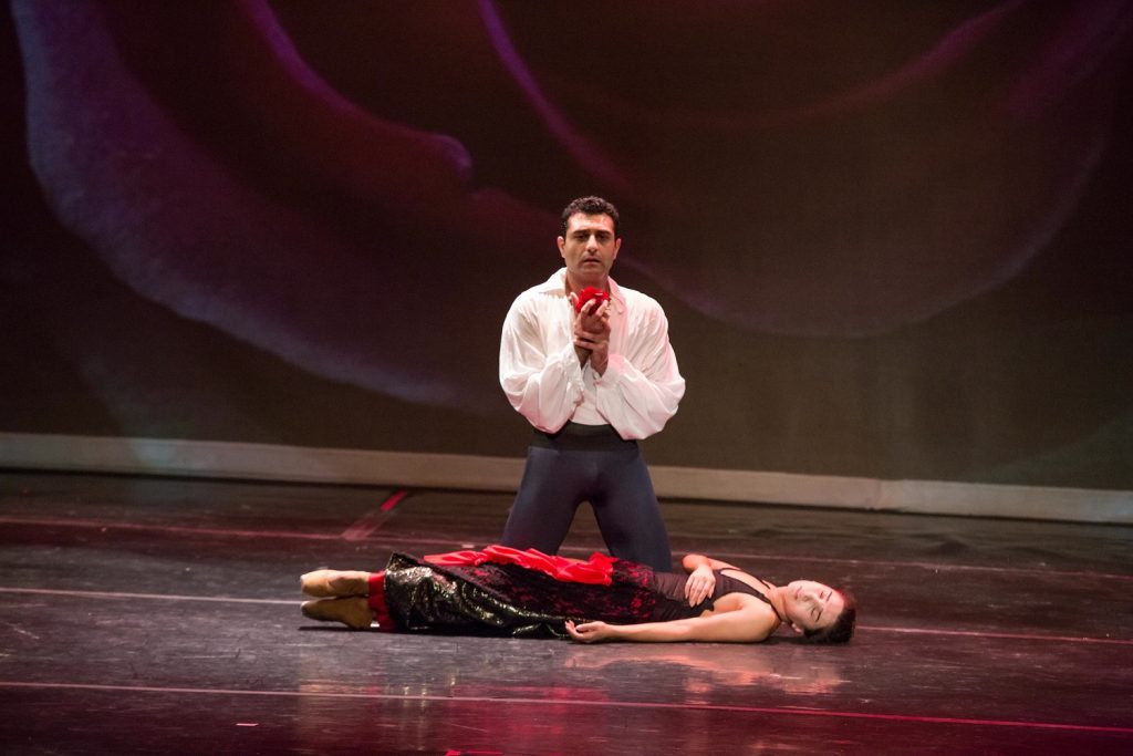 Photo 10 - Grigori Arakelyan (Don José) and Elen Harutyunyan (Carmen) - Photo by Cheryl Mann - tech700