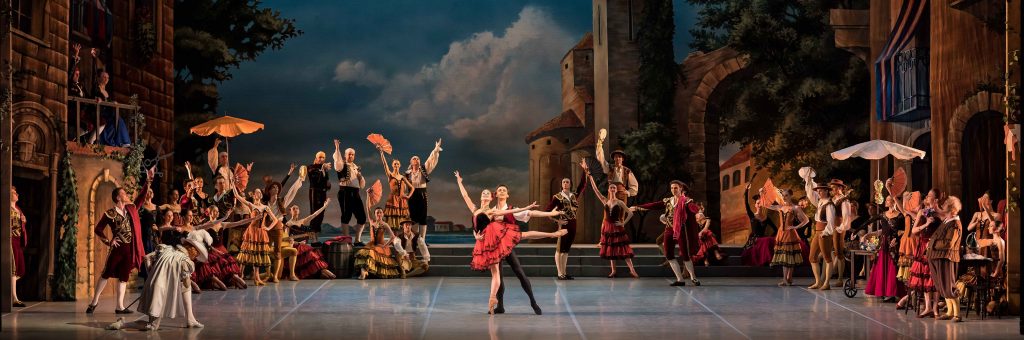 Mariiinsky-Ballet-Don-Quixote-Angelina-Vorontsova-and-Ivan-Zaytcev-Photo-by-Michael-Khoury