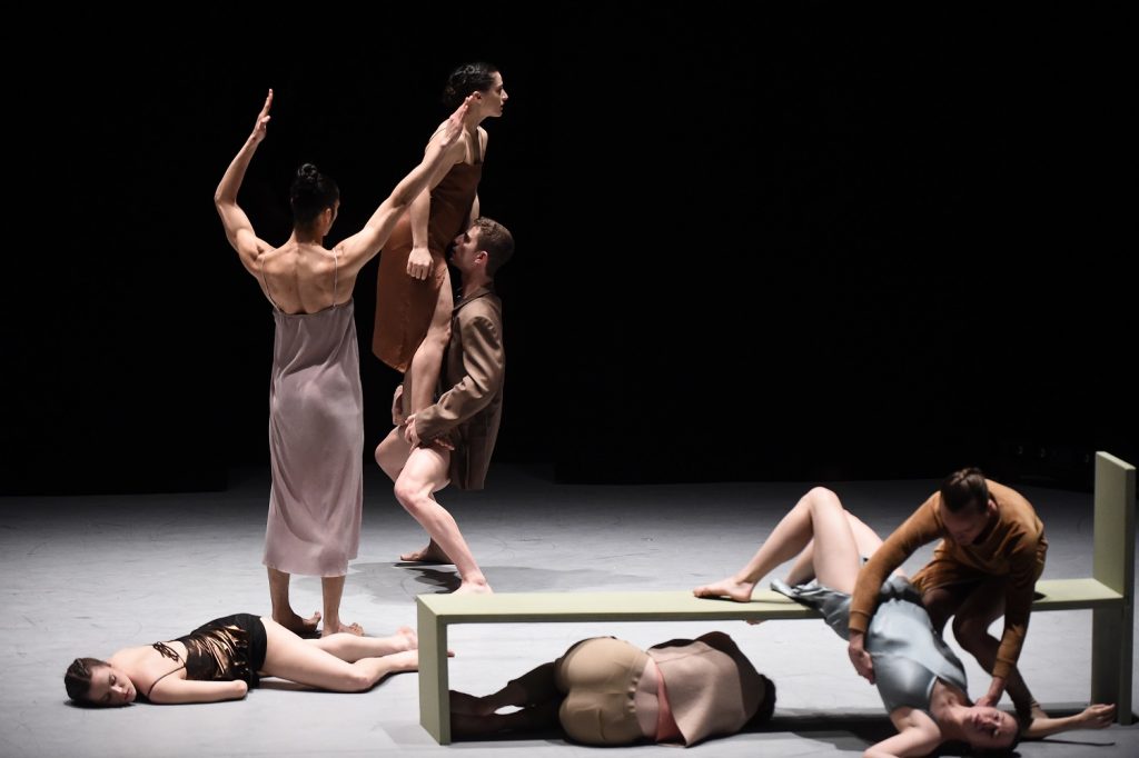 Ate9 performs "a blind LAdy" by Danielle Agami at the Wallis Annenberg Center for the Performing Arts; (l-r) Paige Amicon, Jobel Medina, Genna Moroni, Jordan Lovestrand, Devon Joslin, Rebecah Goldstone, Alexander Quetell; PHOTO CREDIT: Dan Steinberg