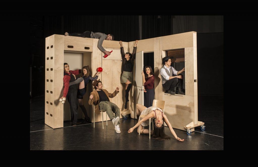 The 7 Fingers' RÉVERSIBLE - Photo courtesy of The Broad Stage