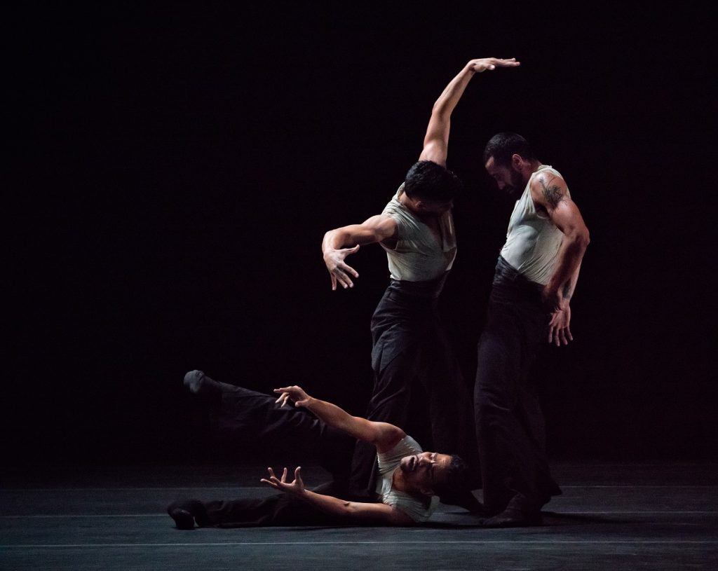 8_MalpasoDanceCompany_FaceTheTorrent_Photo_by_Ben Wheeler