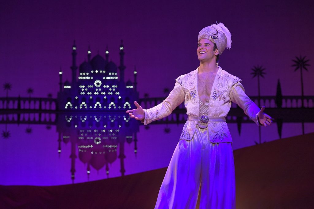 Clinton-Greenspan-(Aladdin)-Aladdin-North-American-Tour-Photo-by-Deen-van-Meer-©-Disney