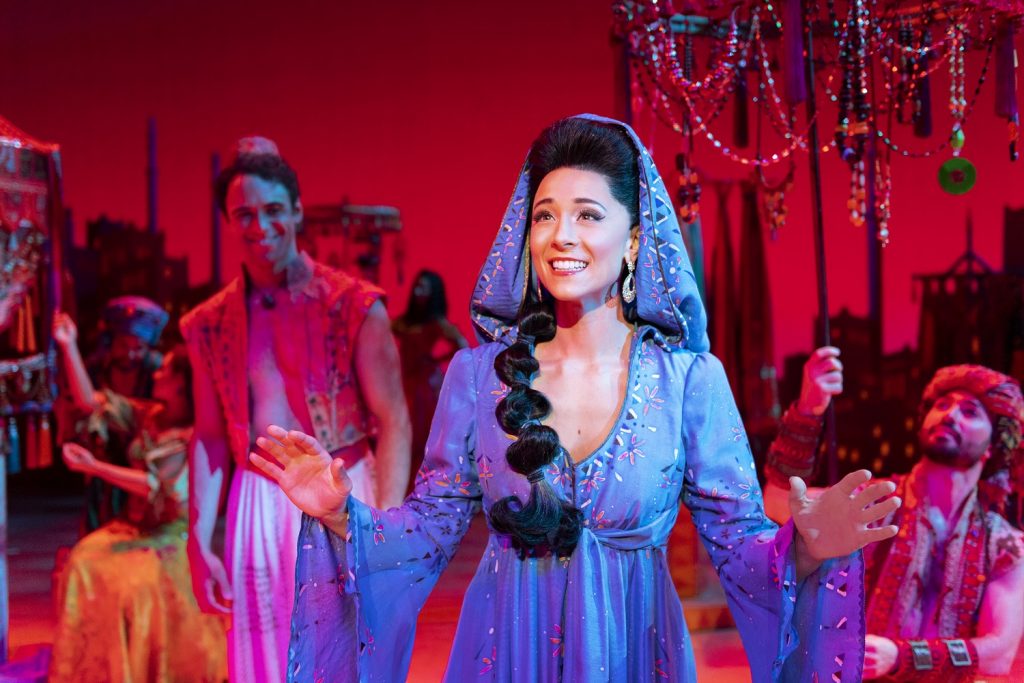 Lissa-deGuzman-(Jasmine)-Aladdin-North-American-Tour-Photo-by-Deen-van-Meer-©-Disney