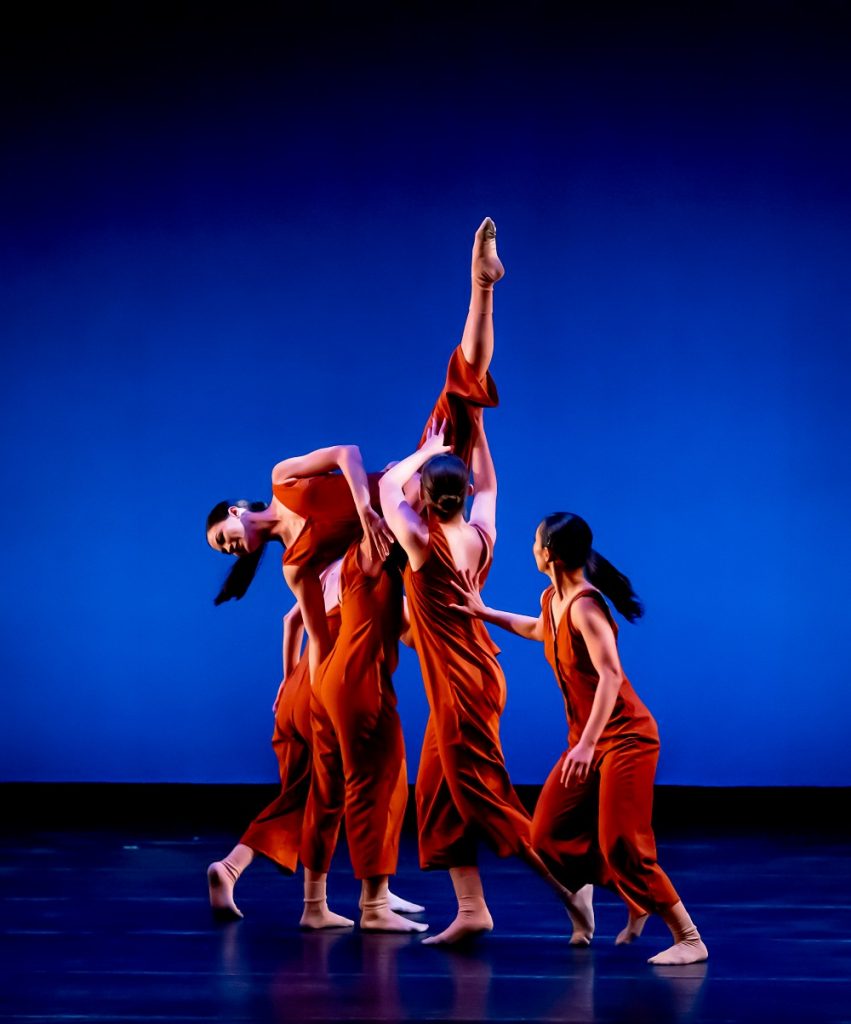 Backhausdance2019_OneContinuousLine_PhotobyJerryLi_778