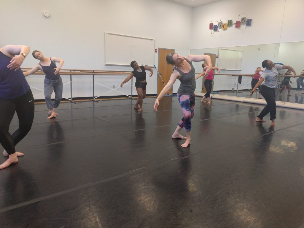Tamsin Carlson teaching Cunningham Technique Class at the 16 Annual Modern Dance Festival in Ft. Worth, TX. - Photo: Jeff Slayton for LA Dance Chronicle