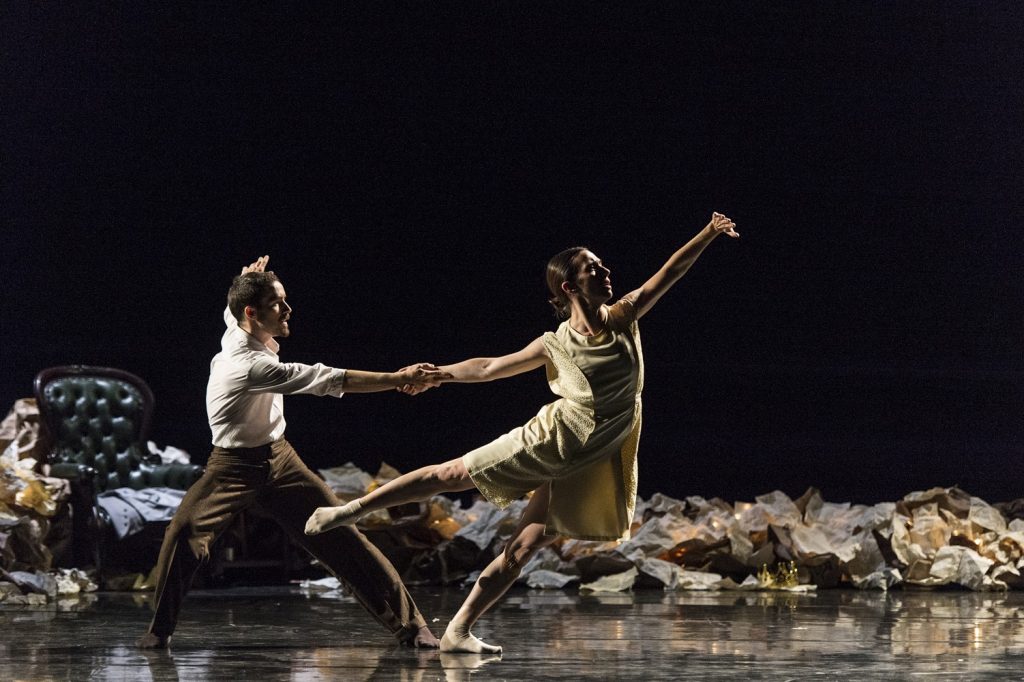 BODYTRAFFIC performs (d)elusive minds by Fernando Hernando Magadan at the Wallis Annenberg Center for the Performing Arts on September 26, 2019; (l-r), Guzmán Rosado, Tina Finkelman Berkett.