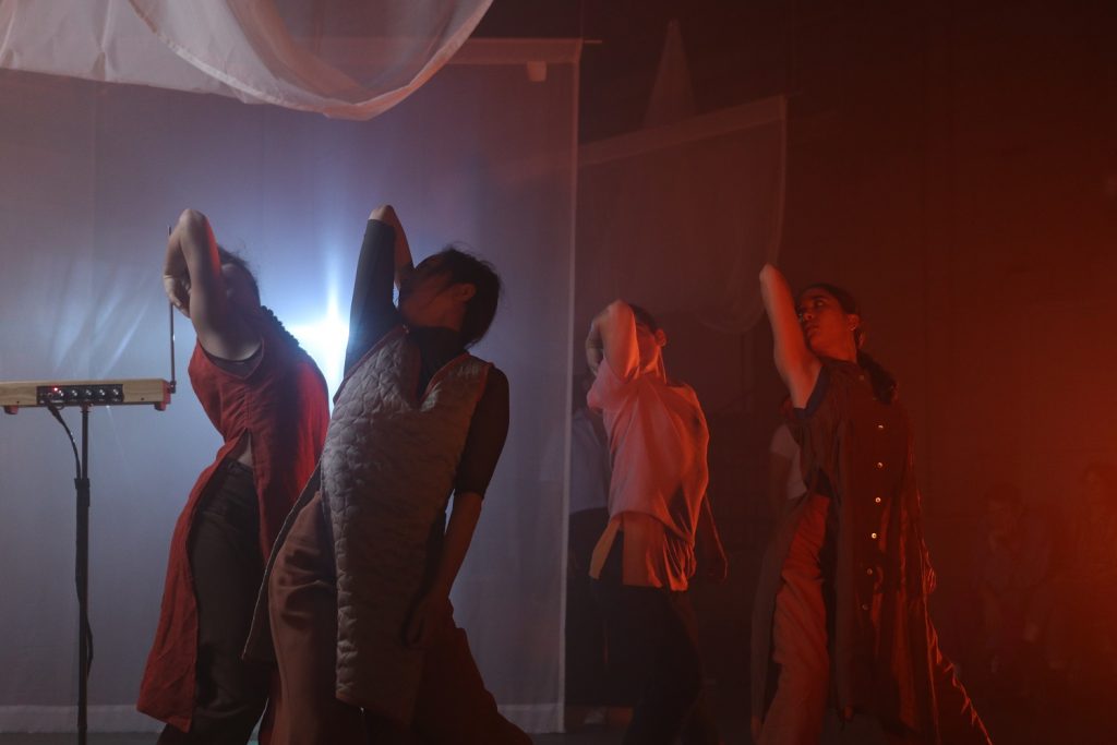L.A. Contemporary Dance Compan in "Terra" by Genevieve Carson & Drea Sobke - Photo by Malachi Middleton
