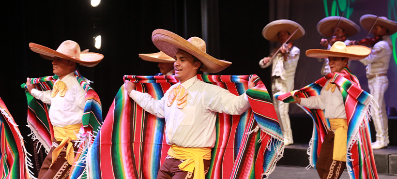 Ballet Folclórico Nacional de México de Silvia Lozano. Photo courtesy of the artists.