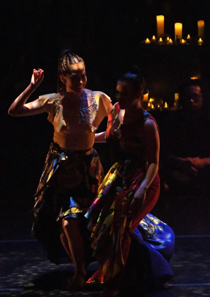 CONTRA-TIEMPO in "joyUS justUS" at the Wallis Annenberg Center for the Performing Arts. Choreographed by Founder/Director Ana Maria Alvarez and company members. PHOTO CREDIT: Kevin Parry