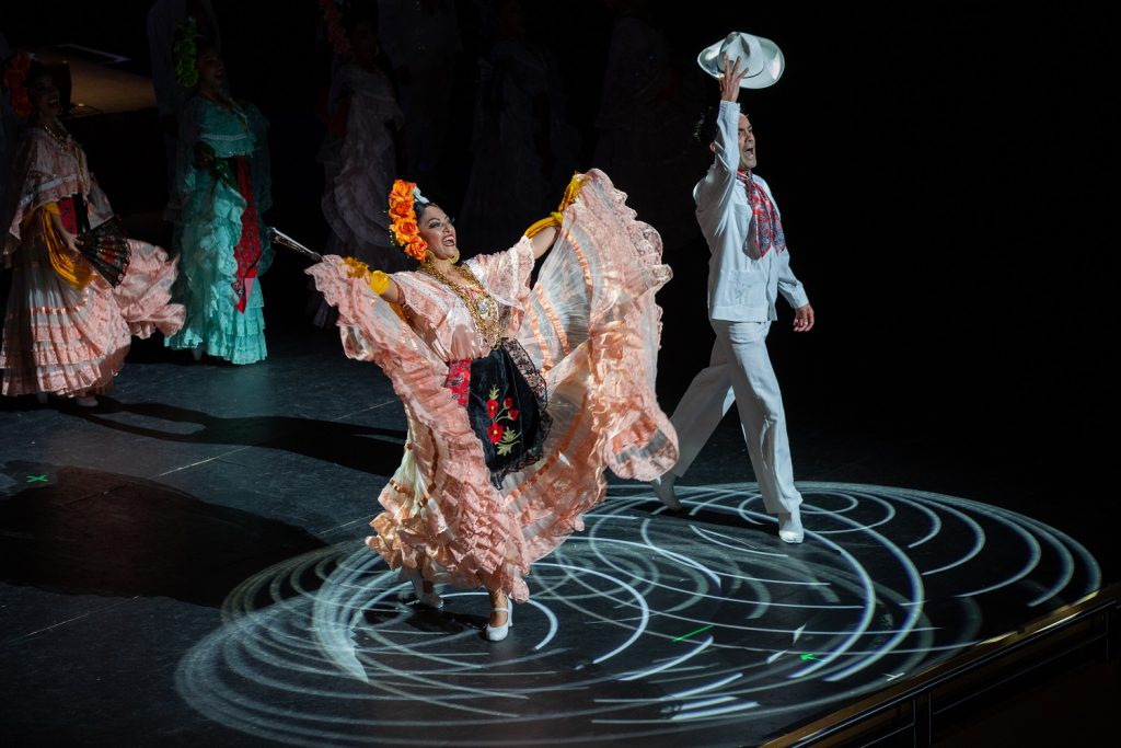 Ballet Folclórico Nacional de México de Silvia Lozano - Photo: Luis Luque | Luque Photography