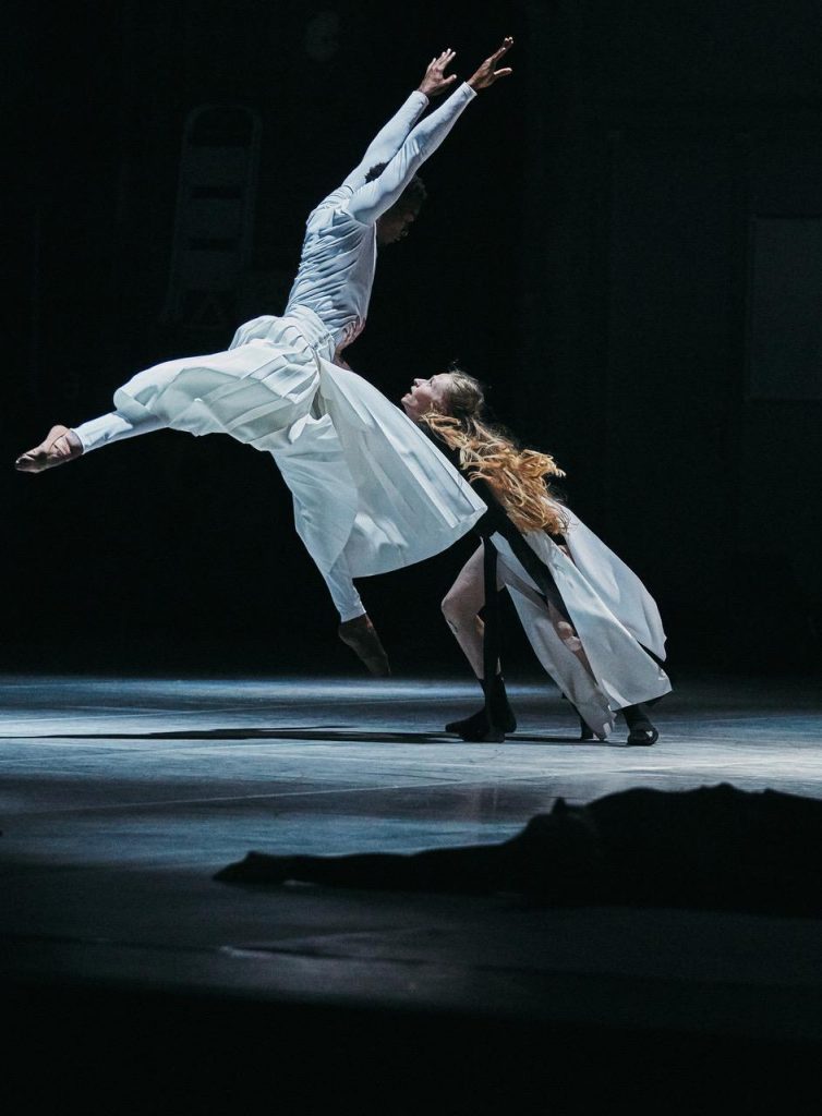 LA Dance Project. Photo by Daniel Beres.