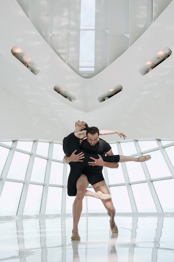 Luz San Miguel and Davit Hovhannisyan performing Berceuse in the Milwaukee Art Museum. Photo by Rachel Malehorn.