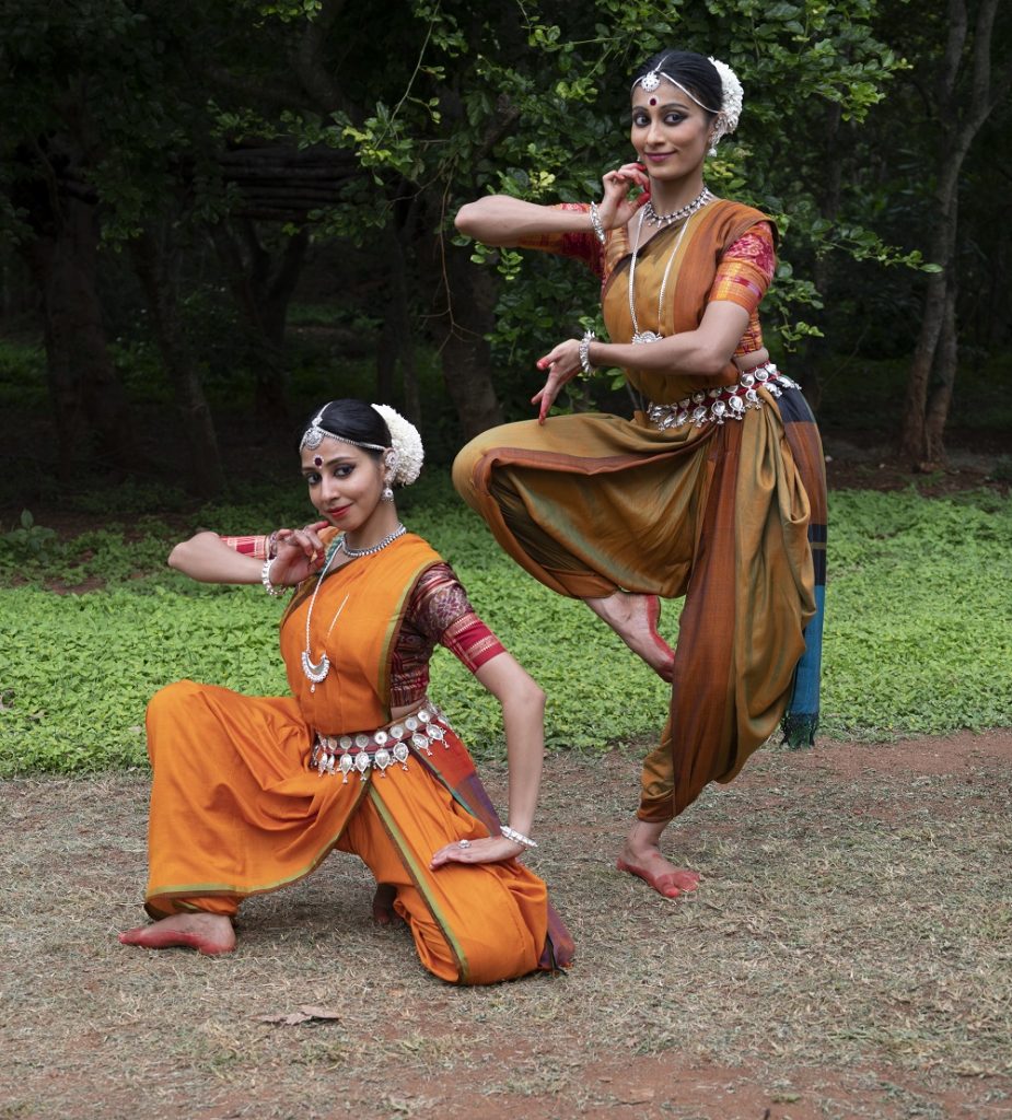 Bijayini Satpathy_Seated-Akshiti Roychowdhury,Standing-Prithvi Nayak, PC- Mahesh Bhat