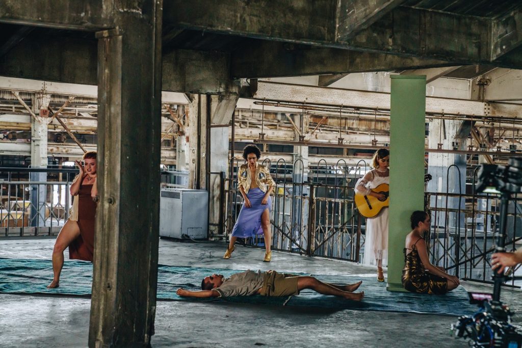 Ate9 - Filming of "a blind LAdy" - Photo: Cheryl Mann Productions