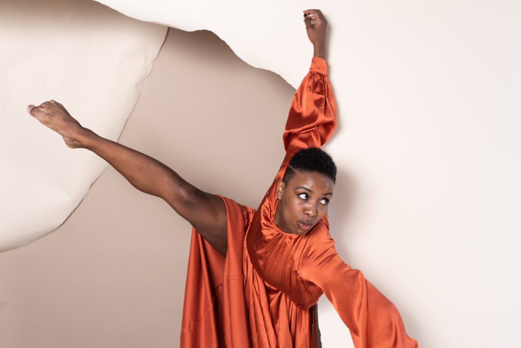 Shelby Davis - MashUp Contemporary Dance Company - Photo by Kelly Mustapha-Kellett