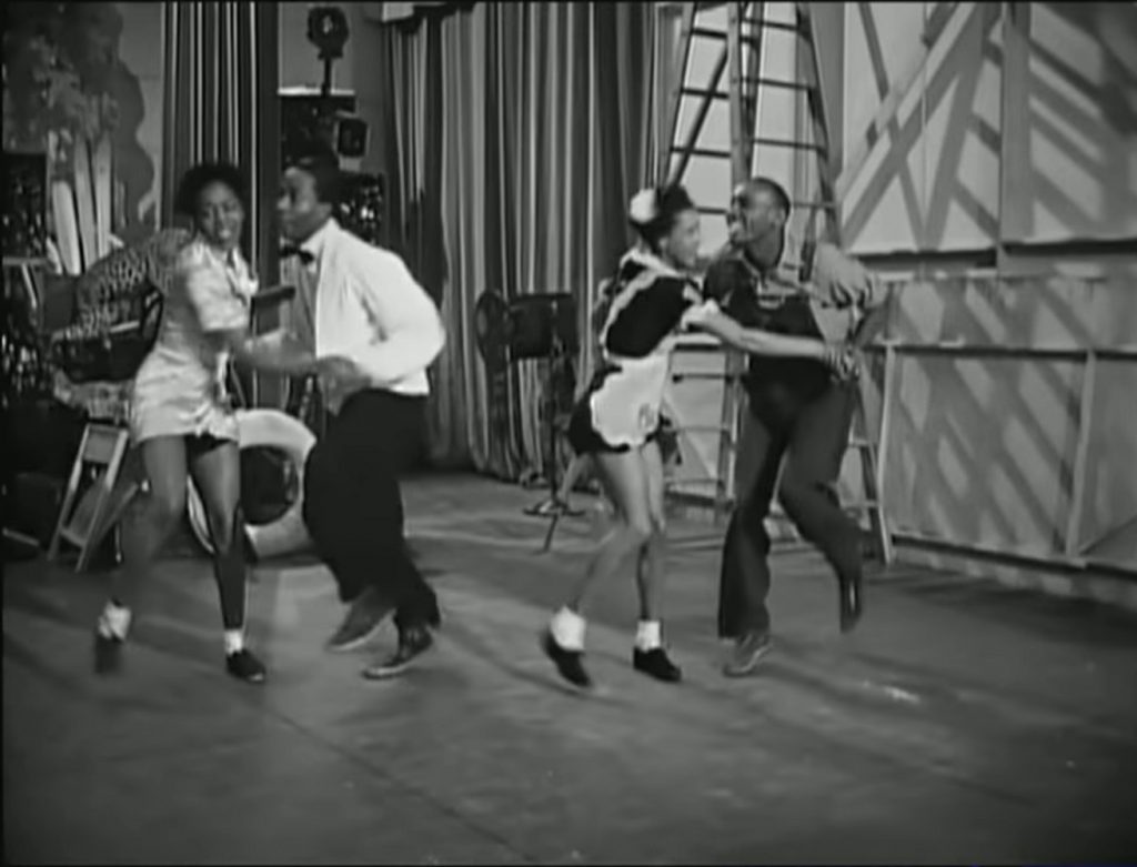Lindy Hop scene from "Hellzapoppin" (1941)