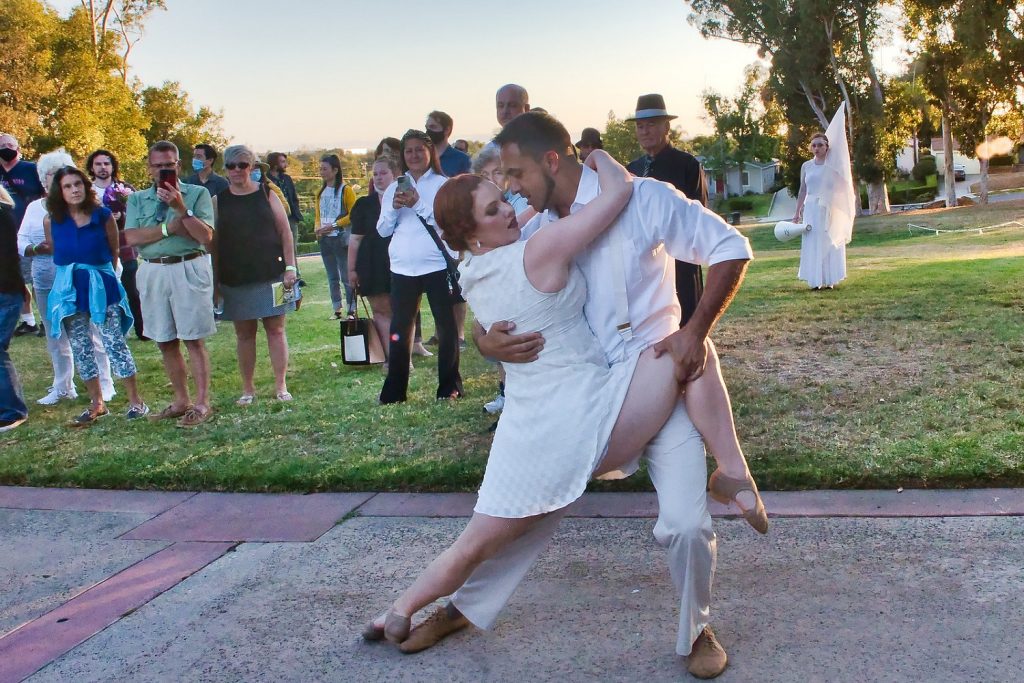 Sarah Wines and Daniel Valentine - Photo by Barry Weiss