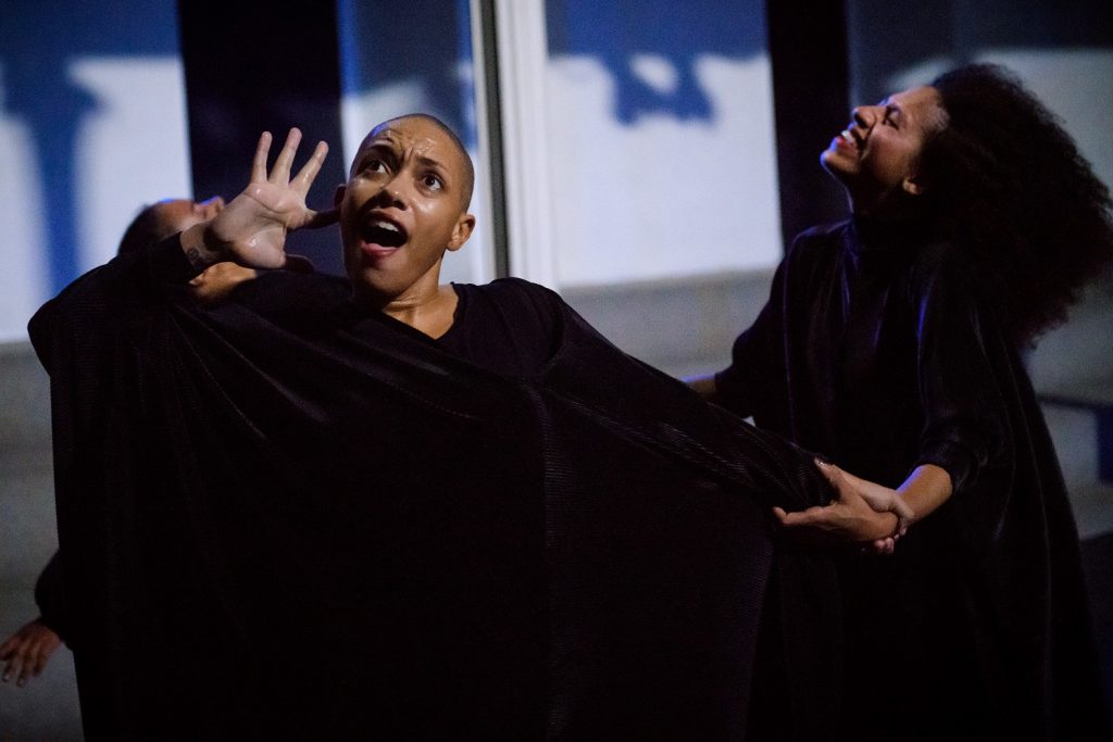 jess pretty and Tara Aisha Willis in "What Remains" by Claudia Rankine and Will Rawls - Photo Ian Douglas, courtesy of REDCAT