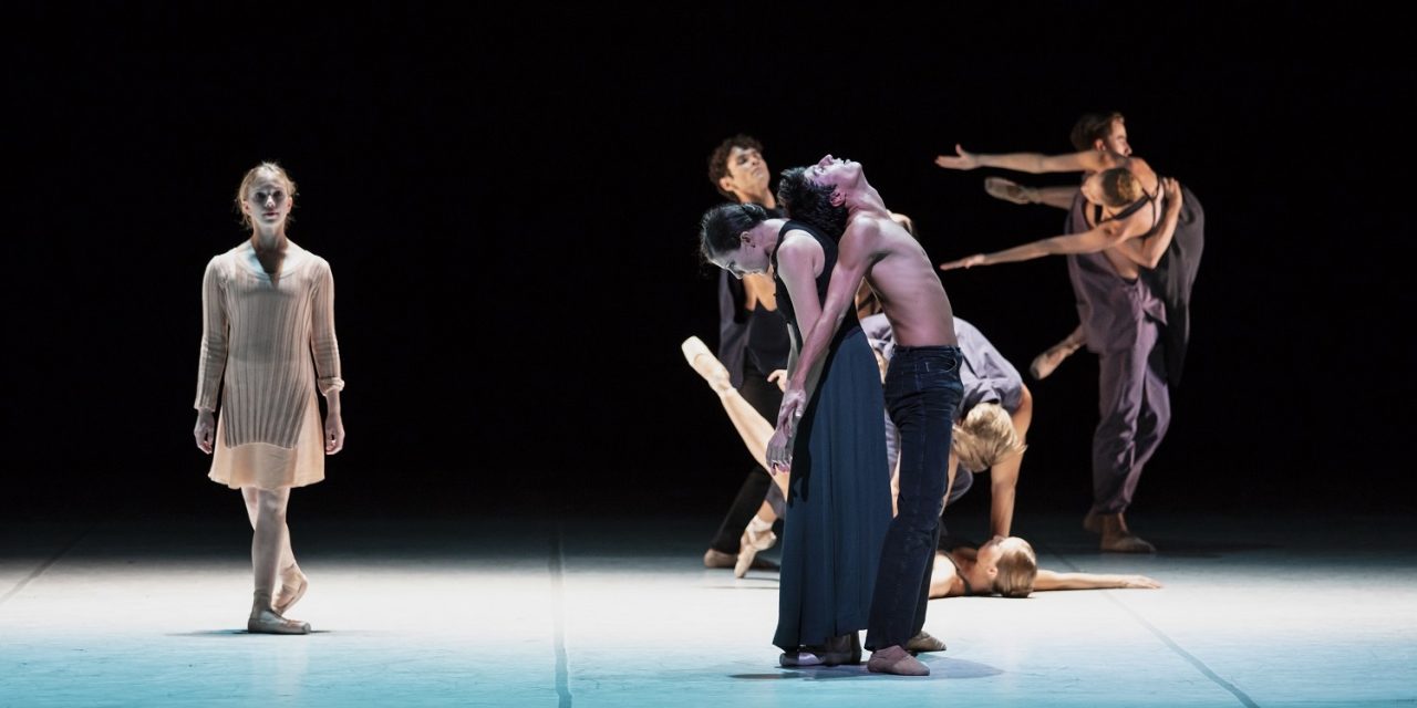 Hamburg Ballet To Debut “Bernstein Dances” and “St. Matthew Passion” at the Dorothy Chandler Pavilion