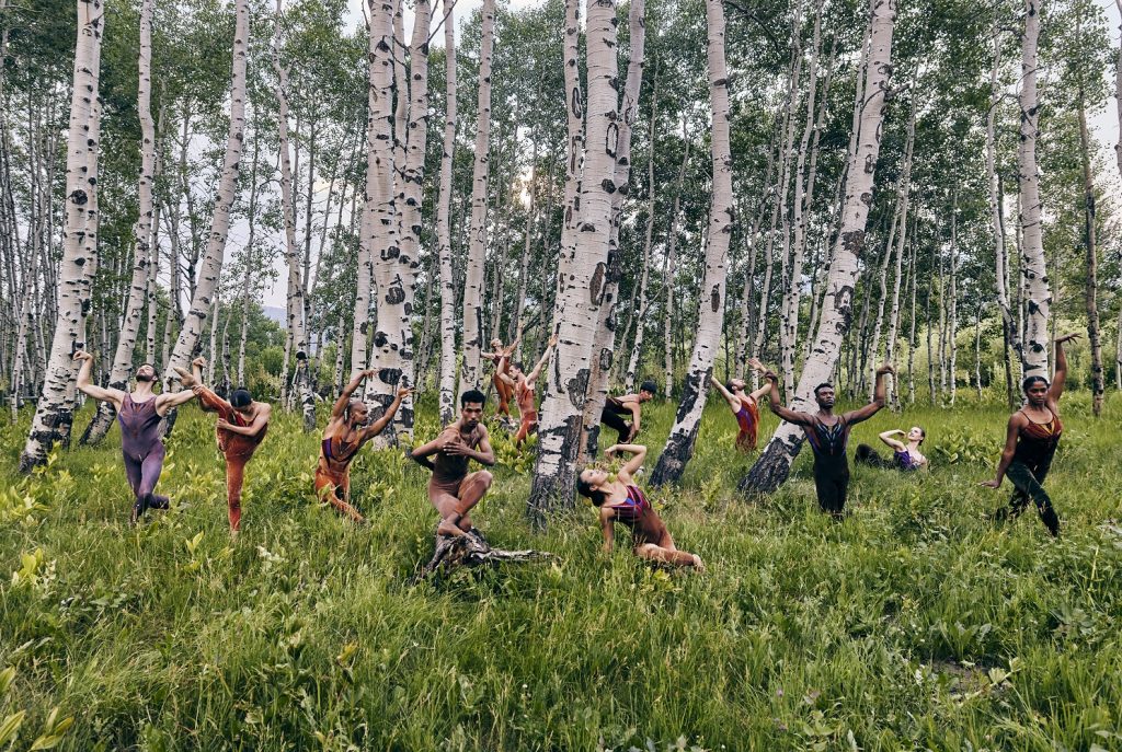 José Limón Dance Company - Photo by Kelly Puleio