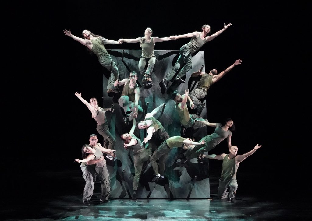 DIAVOLO/Architecture In Motion - "S.O.S. Signs of Strength" by Jacques Heim - Photo Lawrence K. Ho