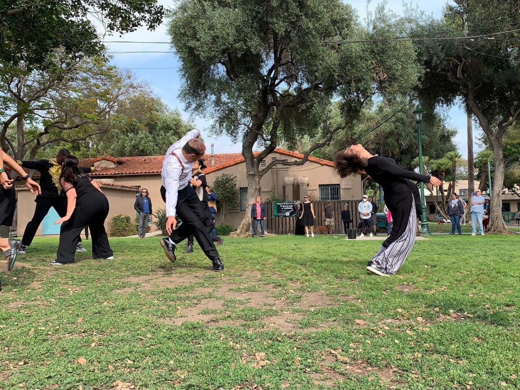 Suárez Dance Theater's "Rendicíon/Surrender" - Photo by Nguyen Nguyen