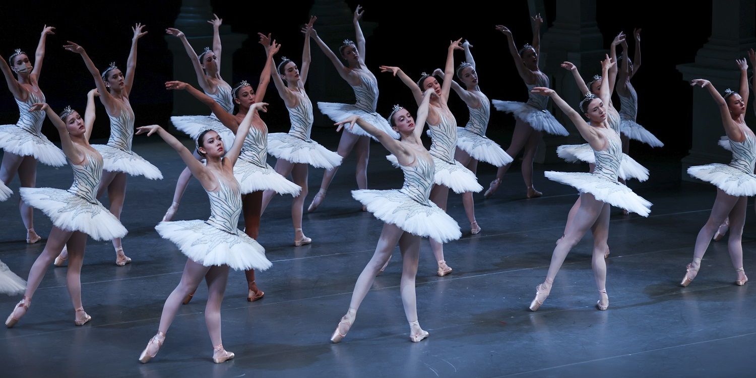 Ballet Review Pacific Northwest Ballet’s “Swan Lake” L.A. Dance