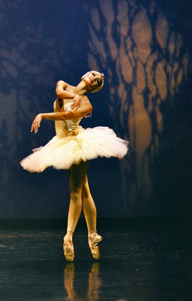 Valentina Kozlova in "Swan Lake" - Photo courtesy of the artist
