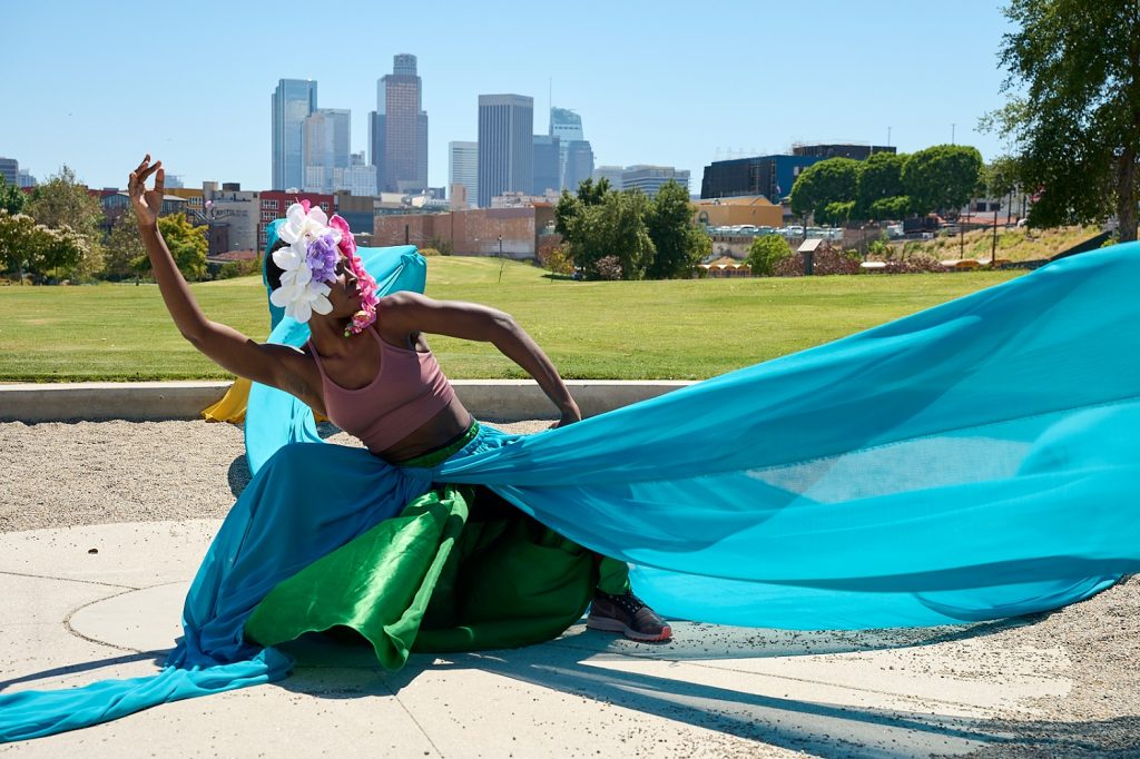 Beatriz Eugenia Vasquez in her A la Rueda Rueda - Photo © Rush Varela Photography