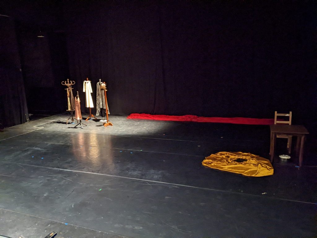 Set for Marta Carrasco's "Perra de Nadie" - Photo by LADC
