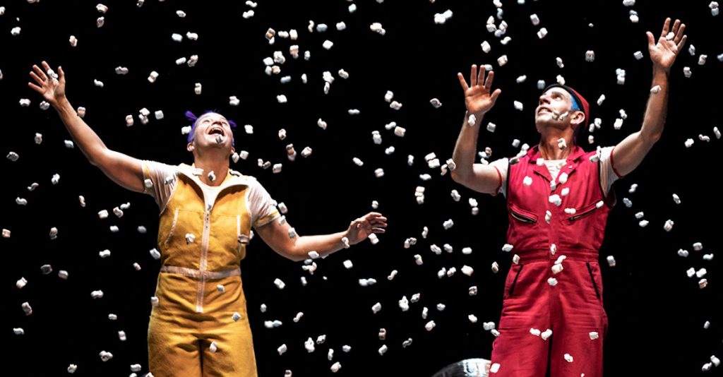 Acrobuffos Photo courtesy of the artists