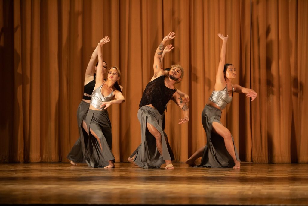 Maura Townsend Dance21 Project in Townsend's Together we are Strong - Part II - Photo by Denise Leitner
