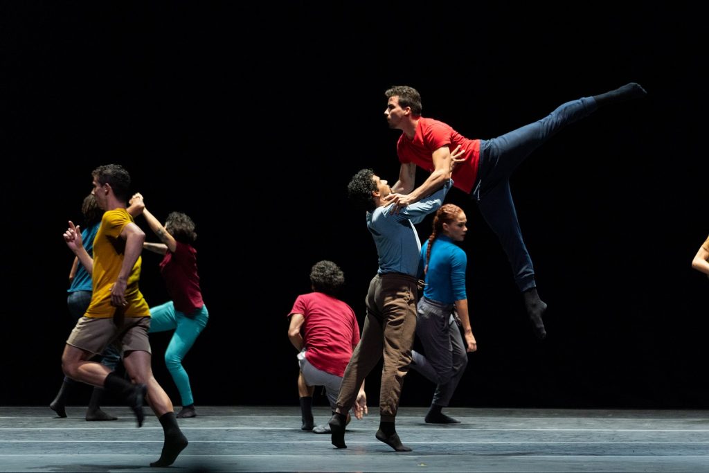 Malpaso Dance Company in Aszure Barton's Stillness in Bloom" - Photo by Luis Luque, Luque Photography
