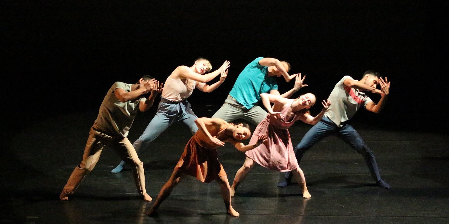 Kybele Dance Theater - "Dedikodu" choreography by Seda Abay - Photo by Yoshi Taniyama