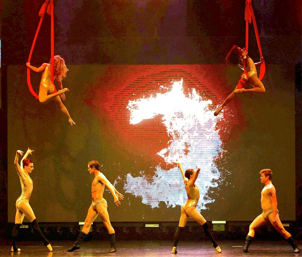 Luminario Ballet dancers Sadie Black, Kelly Vittetoe, Nicholas Sipes, Chasen Greenwood -Aerialists: Maya Kramer, Darielle Williams - Photo by Emerson Chen