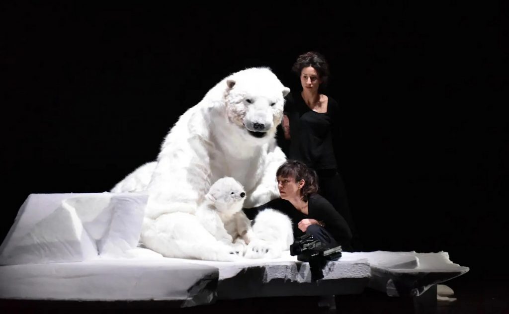"Dimanche" - Chaliwaté Company and Focus Company - Photo by Alice Piemme, Arts Hub