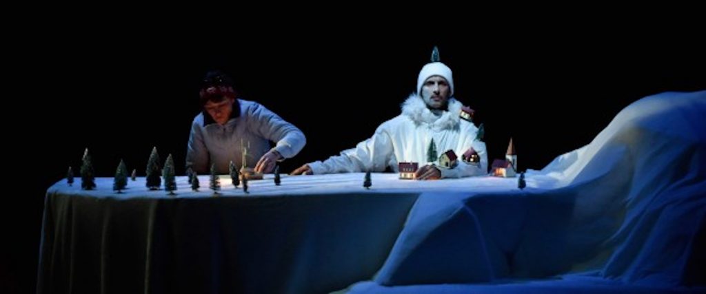 Julie Tenret and Sicaire Durieux in scene from "Dimanche" - Chaliwaté Company and Focus Company - Photo by Virginie Meigne