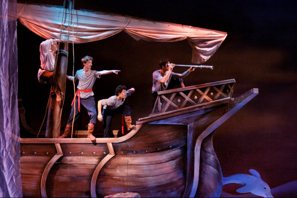 Inland Pacific Ballet's "The Little Mermaid" shipwreck - Photo ©2004 E.Y. Yanagi