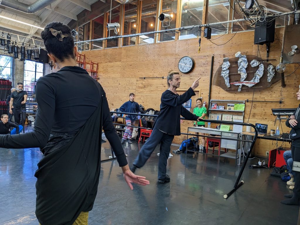 Ido Tadmor teaching at Mimoda Studio - Photo by LADC.