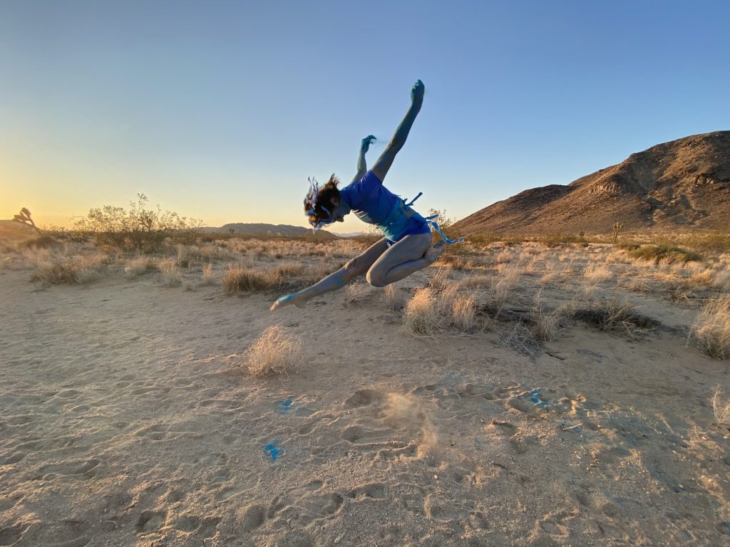 Piñata Dance Collective - Cuatro Vientos: Middle of Nowhere - Photo by Eva Soltes, Liz Boubion