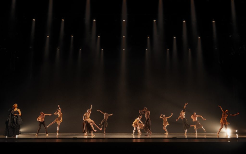 Alonzo King LINES Ballet - Photo by Jamie Lyons