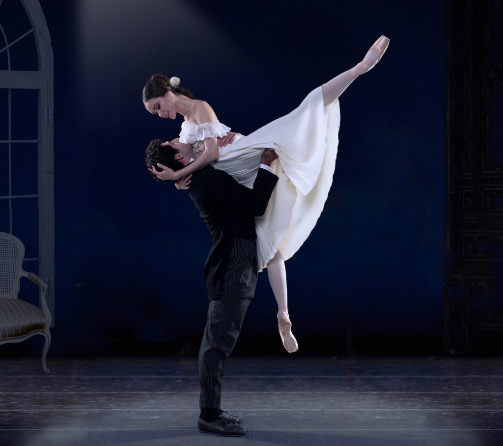 Los Angeles Ballet in "Lady of Camillias" - Photo by Reed Hutchinson