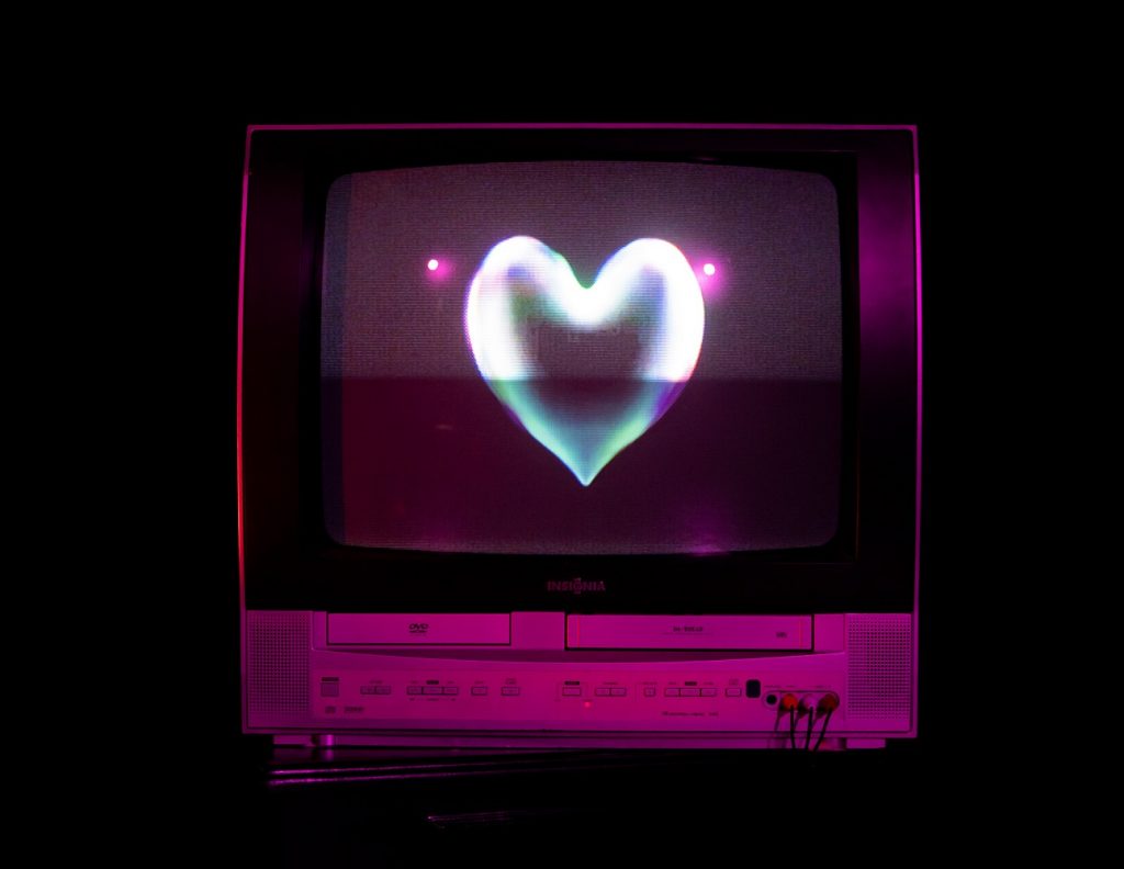 Deririck Paris's Send(ing) Love - Photo by Maya Umemoto-Gorman