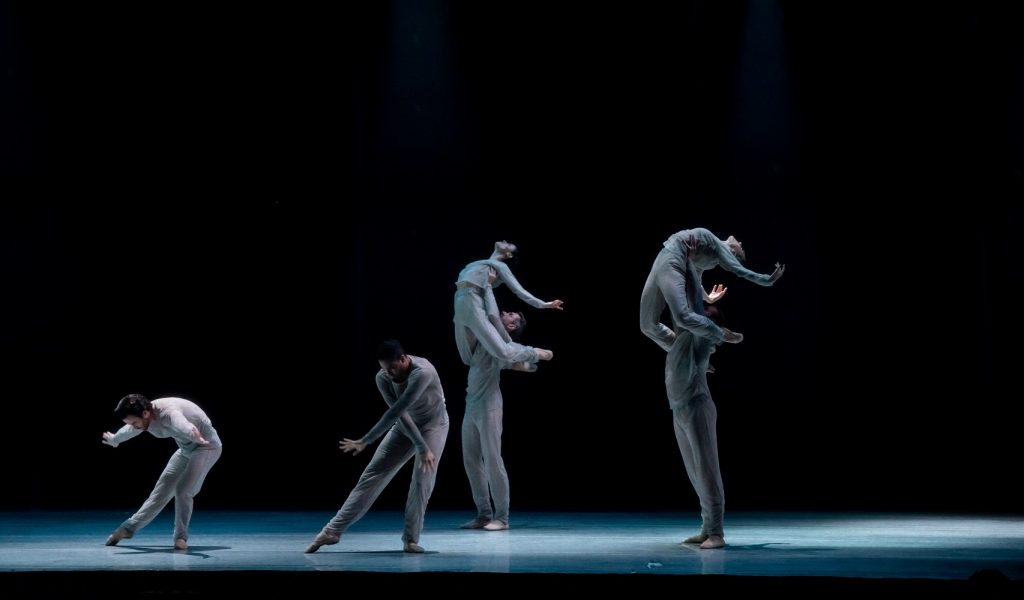 LA Ballet - Laura Chachich and Jessica Gadzinski with Brian Simcoe, Evan Swenson, Robert Mulvey and Adrian Blake Mitchell in Melissa Barak's Memoryhouse - Photo by Cheryl Mann