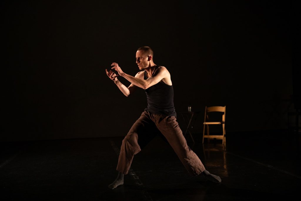 Sam McReynolds in his solo "I want to make something happy" - Photo by Denise Leitner