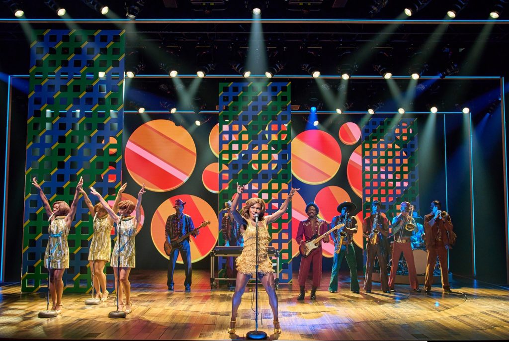 Nkeki Obi-Melekwe and the cast of TINA - Photo by Manuel Harlan