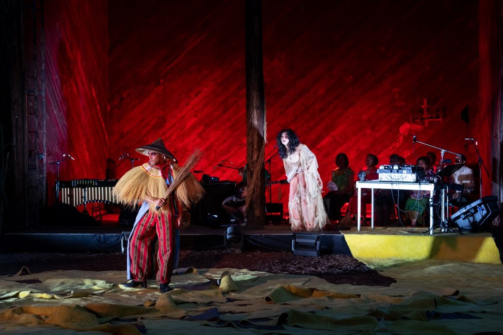 Jay Carlon and Micalea Tobin in "APOLAKI: Opera of the Scorched Earth" - Photo by Angel Origgi