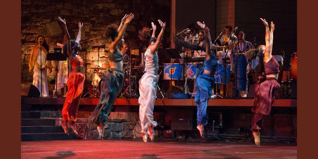 Viver Brasil in Cor da Pele with Dancers L to R Nagode Simpson, Ajah Muhammad, Rachel Hernandez, Ashley Blanchard, Bianca Medina - Photo by Gia Trovela