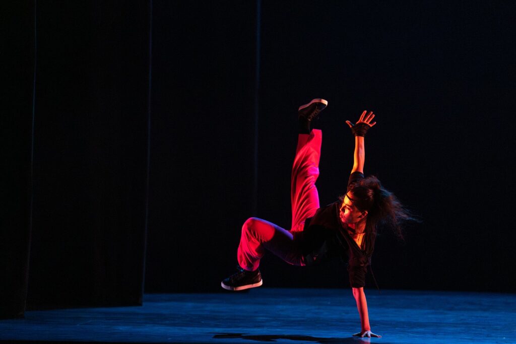 Hubbard Street Dancer Cyrie Topete in DEAR FRANKIE by Rennie Harris - Photo by Michelle Reid